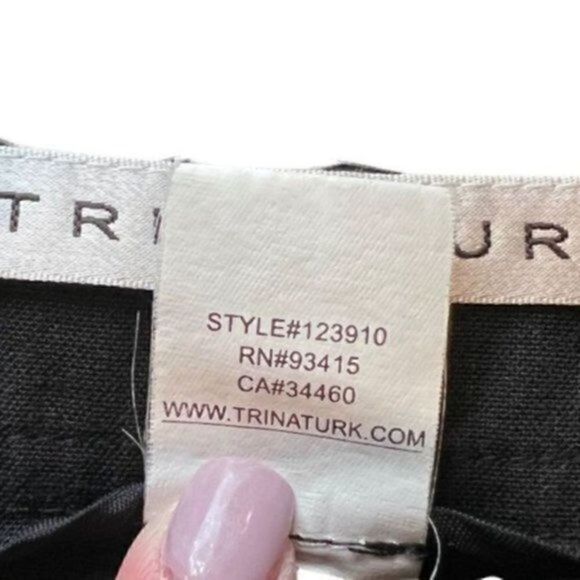 Trina Turk Linen Cotton Blend Cuffed Linen Shorts w/Belt  2 Black - Picture 15 of 15